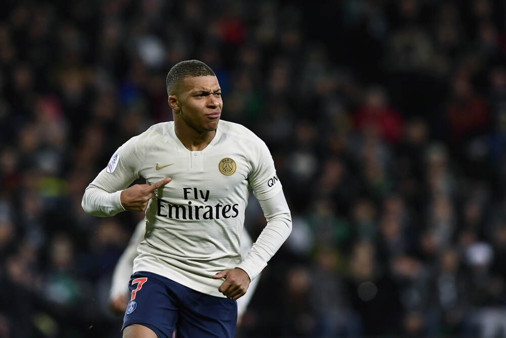 突发利好！周末7家公司年报预增，4家业绩同比翻倍，最高预增529%